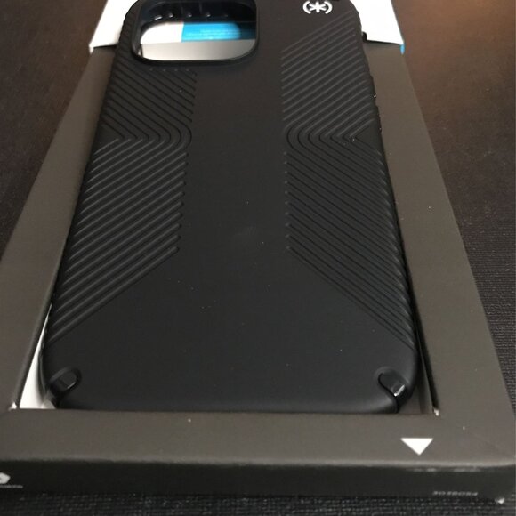 Speck Presidio 2 Grip Case w/ Magsafe iPhone 13 Pro 6.1" Large Camera - Black - Picture 6 of 6